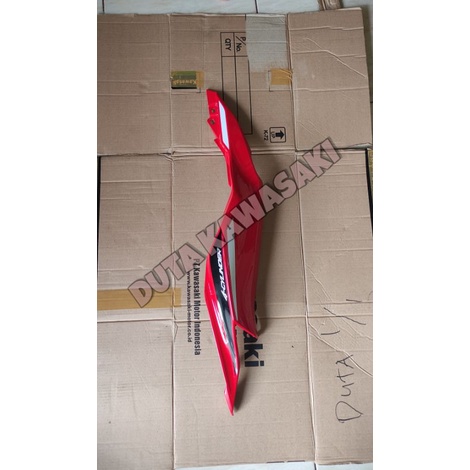 BODY BELAKANG COVER BODY BELAKANG KANAN ZX25R ZX-25R MERAH ORIGINAL