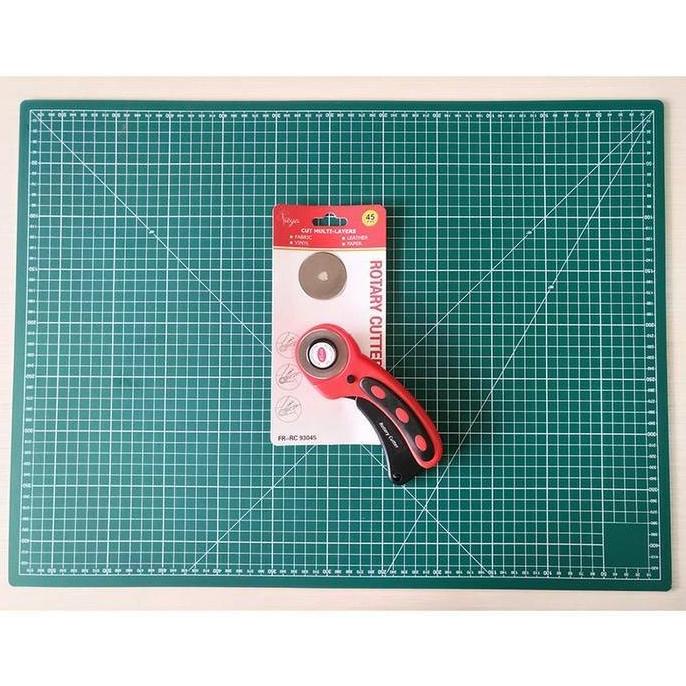 

[Paket Hemat] Cutting Mat A2 (2 sisi) + Rotary Cutter Freya + Refill