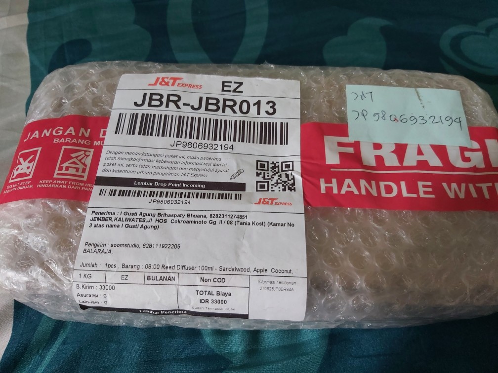 08:00 Reed Diffuser 100ml - Sandalwood, Apple & Coconut