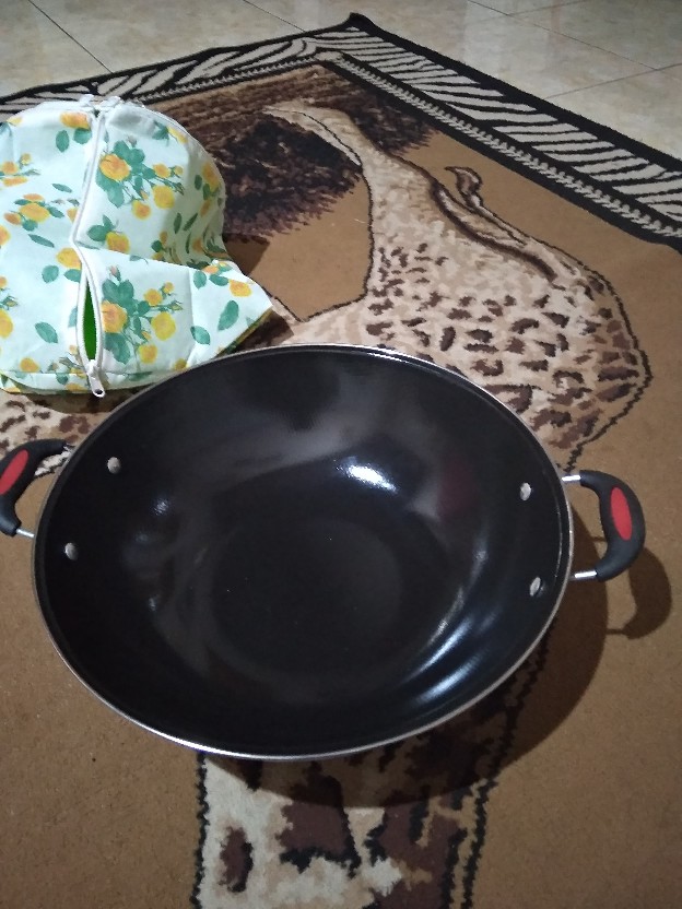 Wajan Enamel Gsf Dan Twindog Handle Kuping 34 Cm