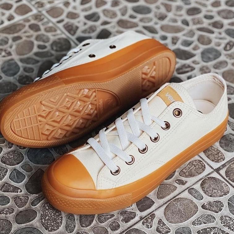 PLB.01Jl22g | Ventela 70s low black gum white & army green