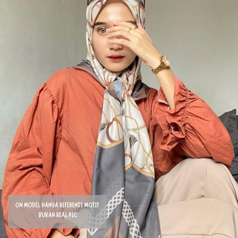 KERUDUNG VOAL MIX POLY SEGI EMPAT CHAIN SERIES