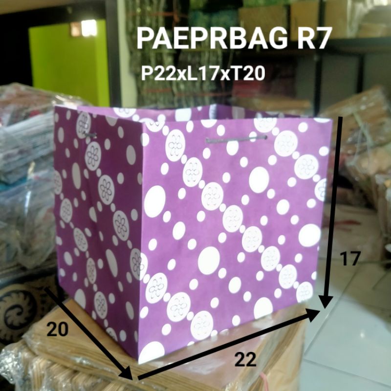 paperbag R7 white kraf P22xL17xT20