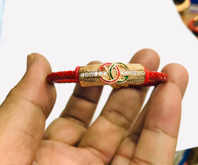 Gelang tangan wanita //gelang replika emas hongkong  //gelang wanita //gelang