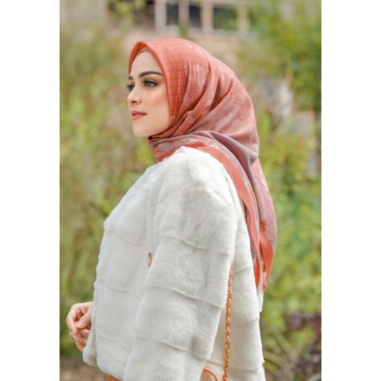 iseltwald amber buttonscarves