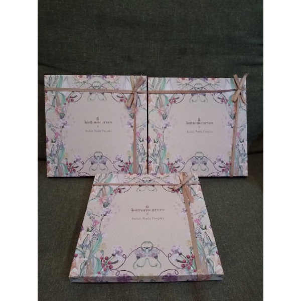 SALE SALE BUTTONSCARVES X INDAH NADA PUSPITA FIS DO SI CIS FA