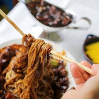 Paldo Jjajangmen Korean Noodle chapaghetti mikuya takoyaki mie goreng jajangmyeon instant mie kecap korean snack