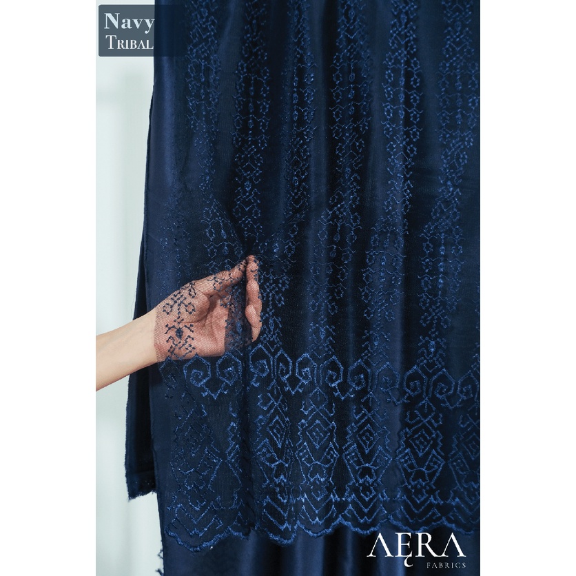 1/2 meter Kain Brokat Tile Prancis NAVY Bahan Kebaya Motif Akar Bunga Floral / Motif Sapto