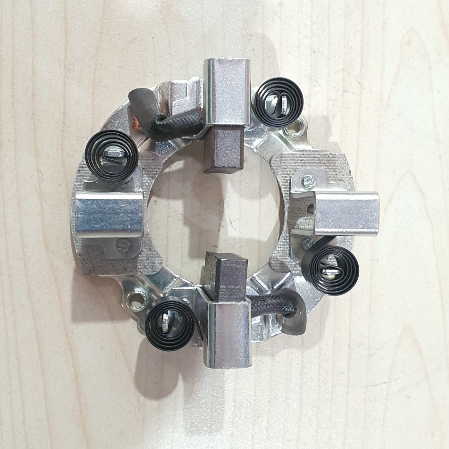 Holder Starter 6D24 / 6D40 New