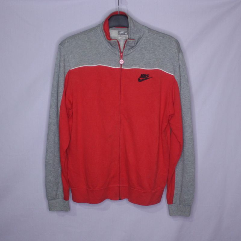Tracktop Nike second