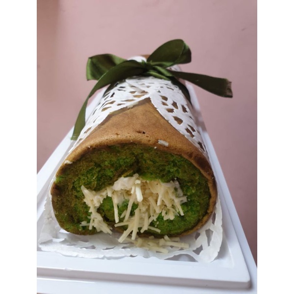 

Pandan Cheese Roll