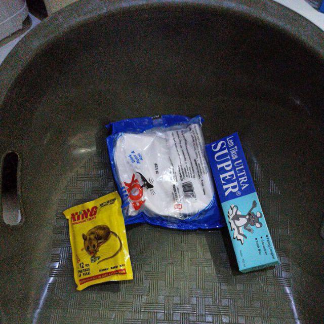 Pjawa Lem Tikus Ultra Super Perangkap Tangkap Jebakan