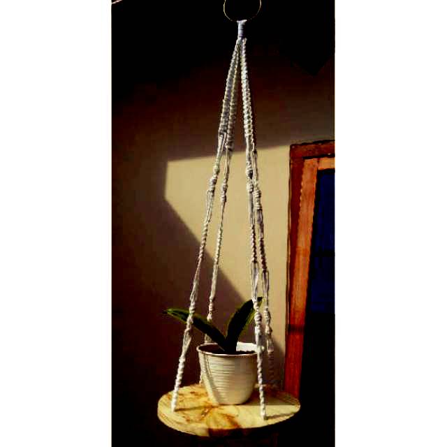 Makram / Macrame Handmade Tali Kur Putih Pot Gantung Ring Besi Tatakan Jati Belanda utk Pot sd 20 cm