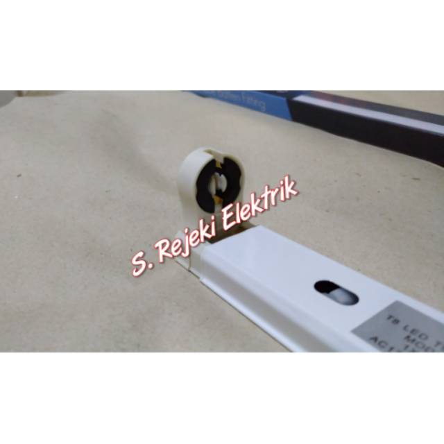 Fitting/Fiting Lampu T8 LED LUFTEN Tube 1200mm LFT8-001 Original