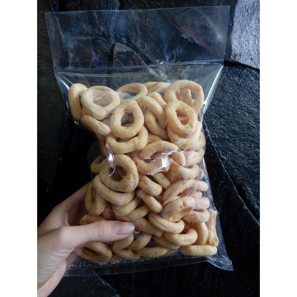 

Snack Premium / Snack Enak / Makanan Ringan - Soes Kornet 150 gram