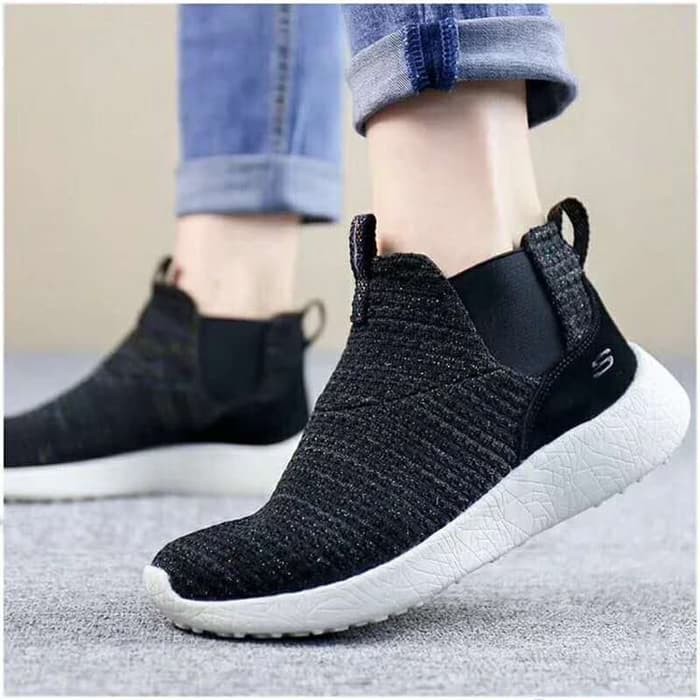 Skechers / Sepatu Boots Wanita / Sepatu Boot / Skechers boots wanita -