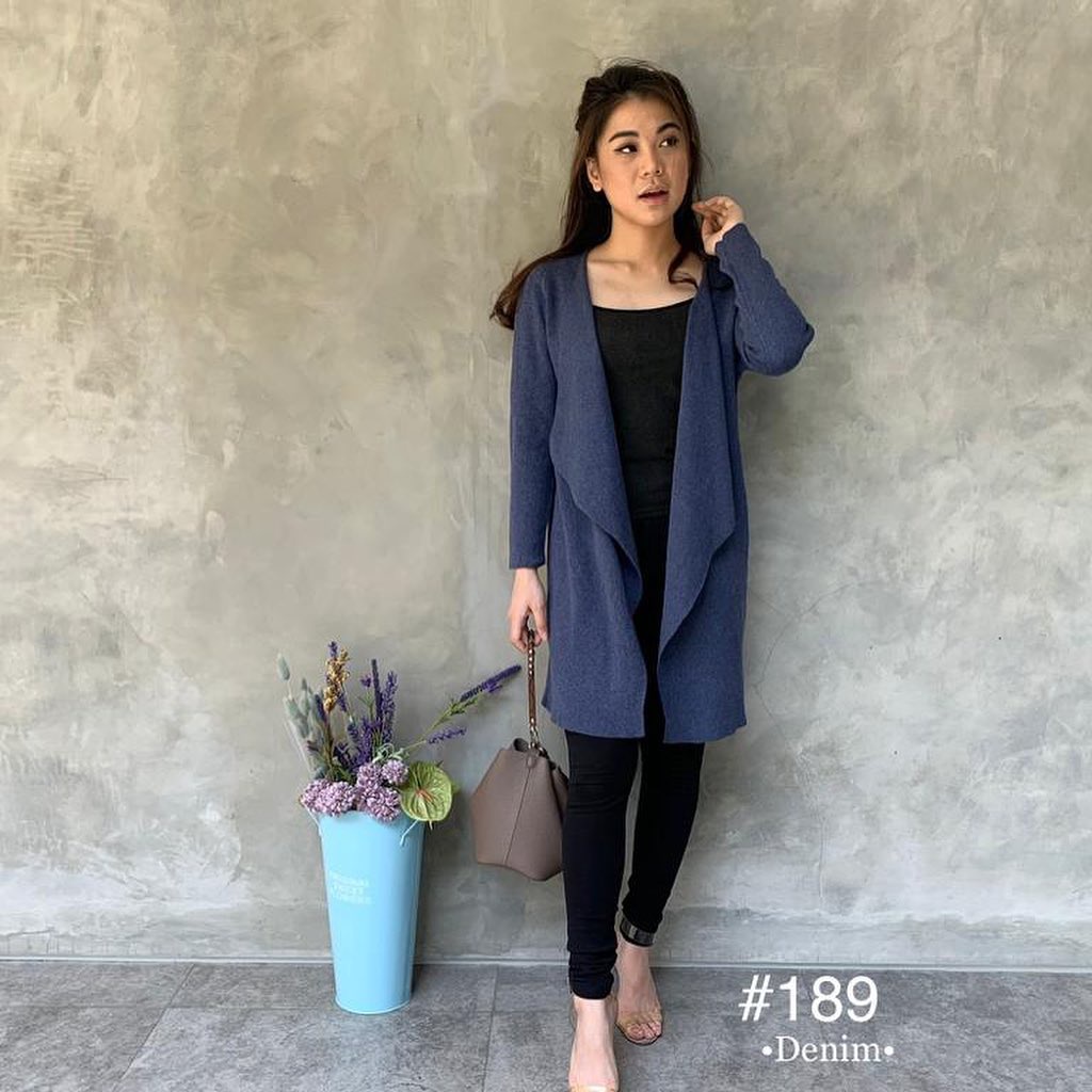 SISSY OUTER
