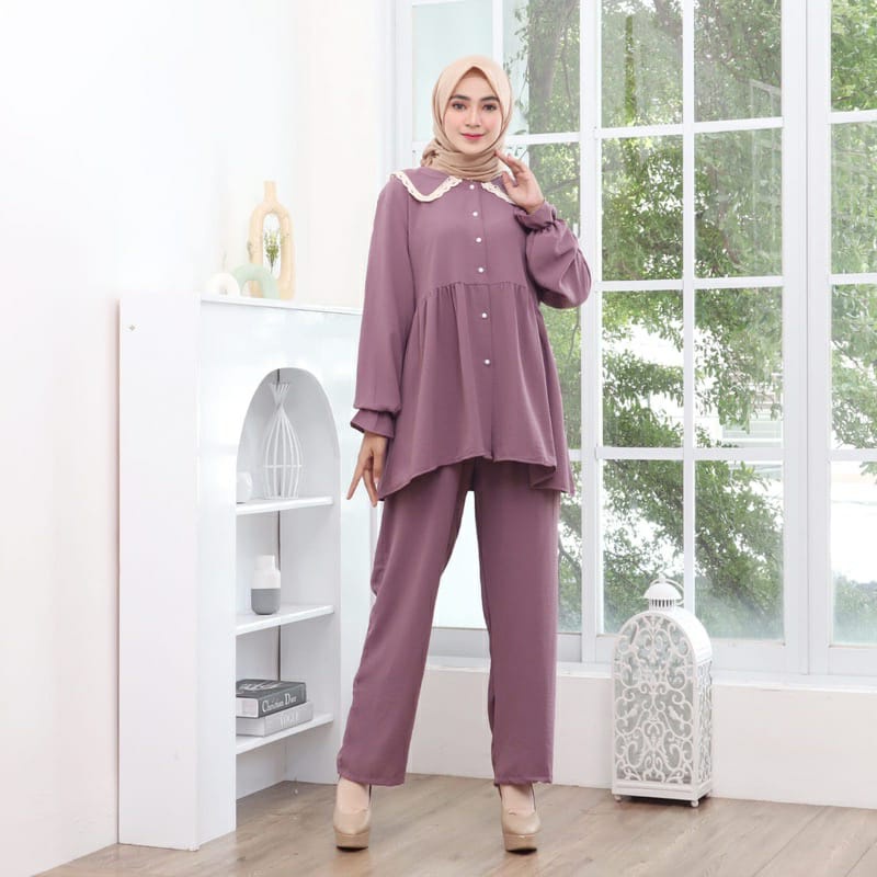 SETELAN CRINKLE AIRFLOW PREMIUM /SETELAN 2IN BAJU RENDA DAN CELANA /SETELAN WANITA TERBARU KOREAN STYLE (BANYAK SIZE M.L.XL)