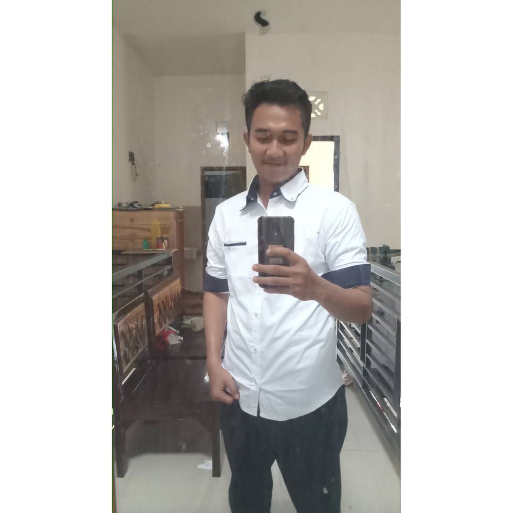 BEST SELLER KEMEJA PRIA PUTIH SLIM FIT SEMUA UKURAN PREMIUM MODEL BARU KUALITAS IMPORT JEPANG