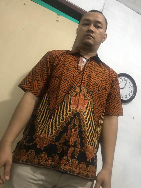 Motif Random - Kemeja Batik Hem Pendek Pria Kerja Kantor Kondangan Seragam Flash Sale Murah