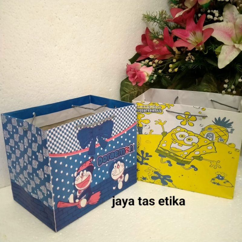 tas kertas /paperbag bento karakter/tas ulang tahun
