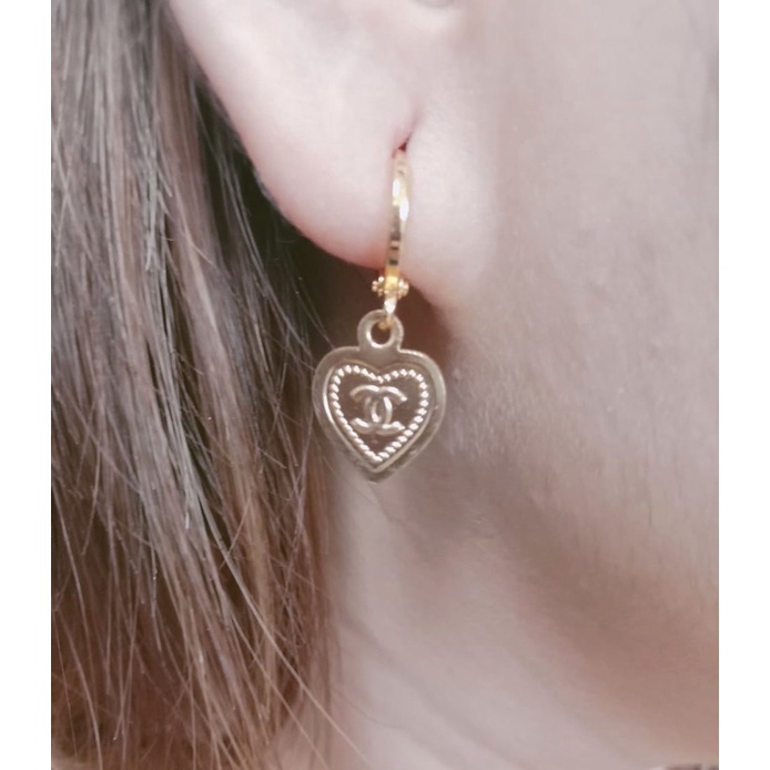 anting wanita //anting model dolpin//anting //perhiasan