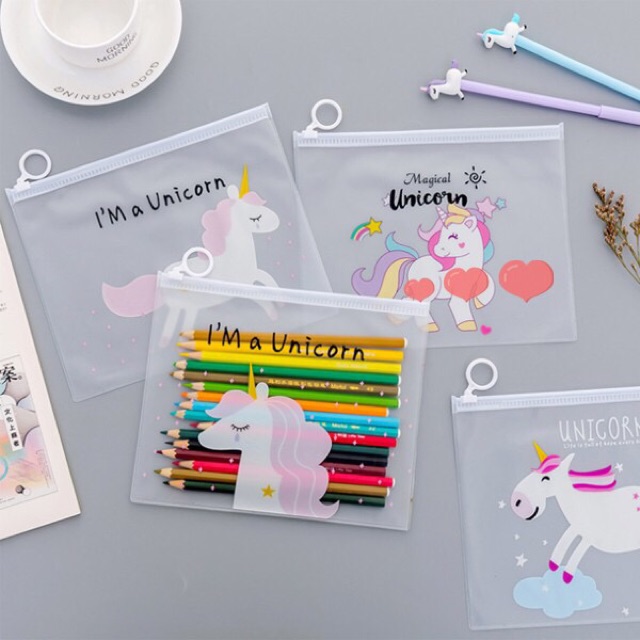 

Zipper case unicorn/ map plastik A5