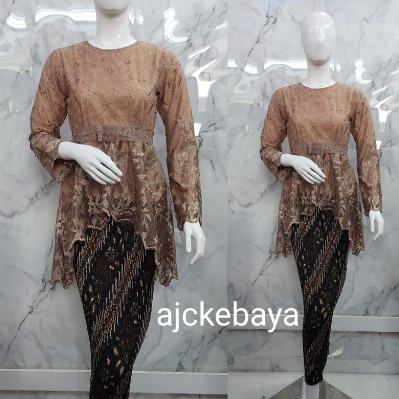 Kebaya Tille/ Andin Pita/Kebaya Modern/Kebaya Terbaru/Setelan Kebaya Tille/Kebaya Bali/ Set Kebaya