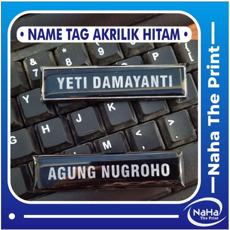 

NAMETAG AKRILIK HITAM/PAPAN NAMA DADA