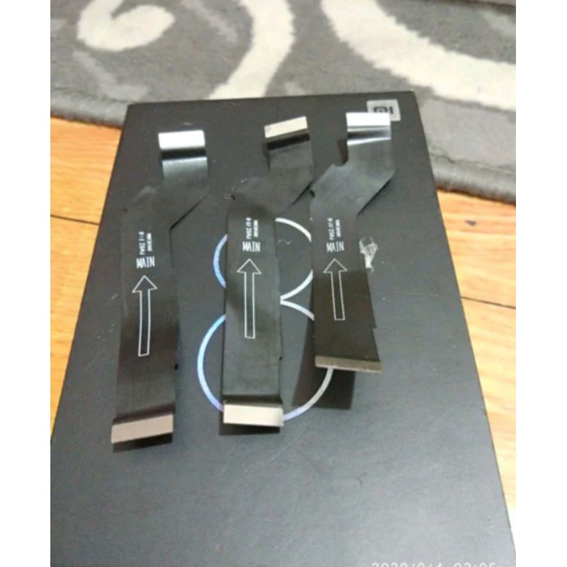 flexible  charger cas getar  mi 8 ori copotan