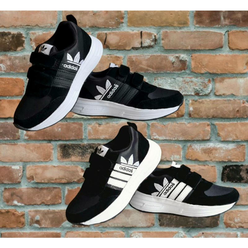 PROMO NIKE SEPATU ANAK ANAK HITAM BUAT SEKOLAH KUALITAS BAGUS BUAT ANAK KELAS ( 3 SD - 6 SD )