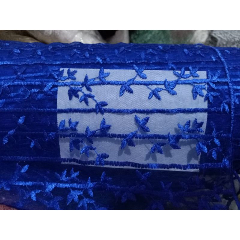 TILE BAMBU KHUSUS BIRU ELEKTRIK