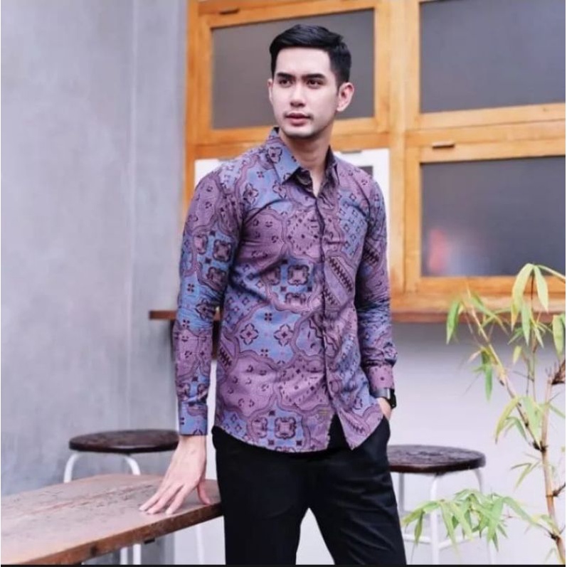 Baju Batik Pria Warna Ungu Lilac Kemeja SLIMFIT Mewah Original Kekinian Asli Solo