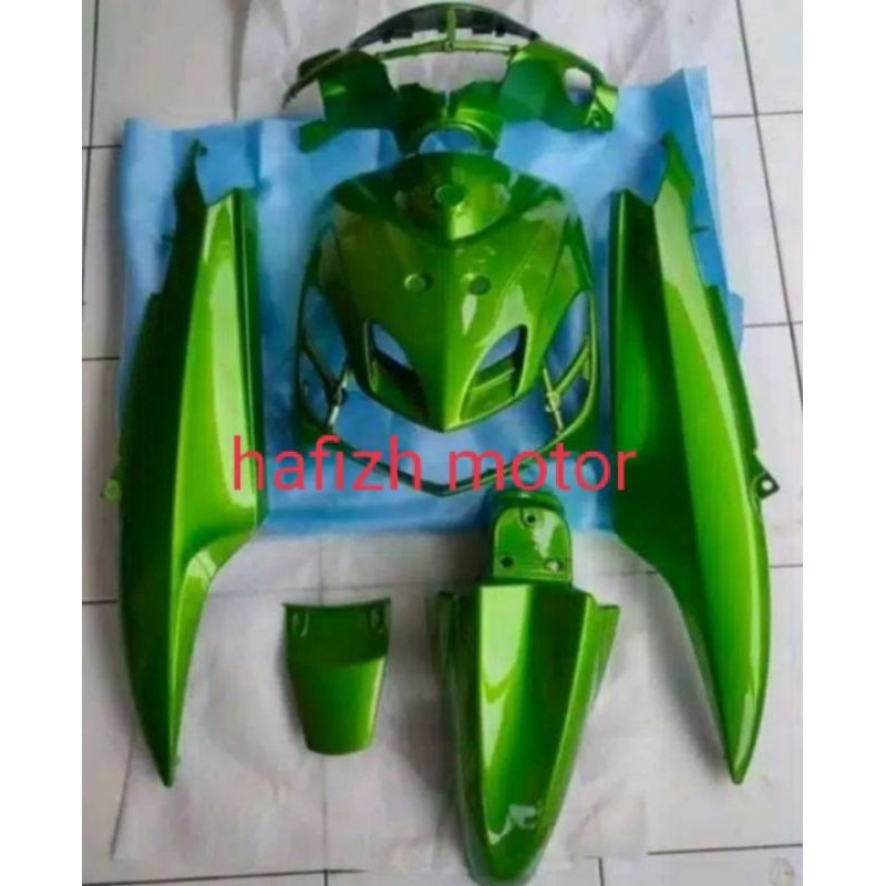 Full body halus hijau Mio smile