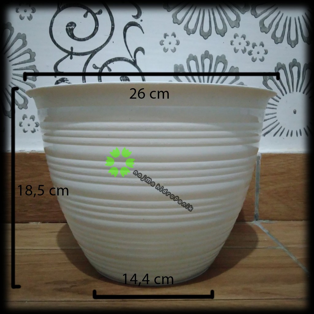 Pot Tawon 30 / Pot Guci Jet 30 Bunga