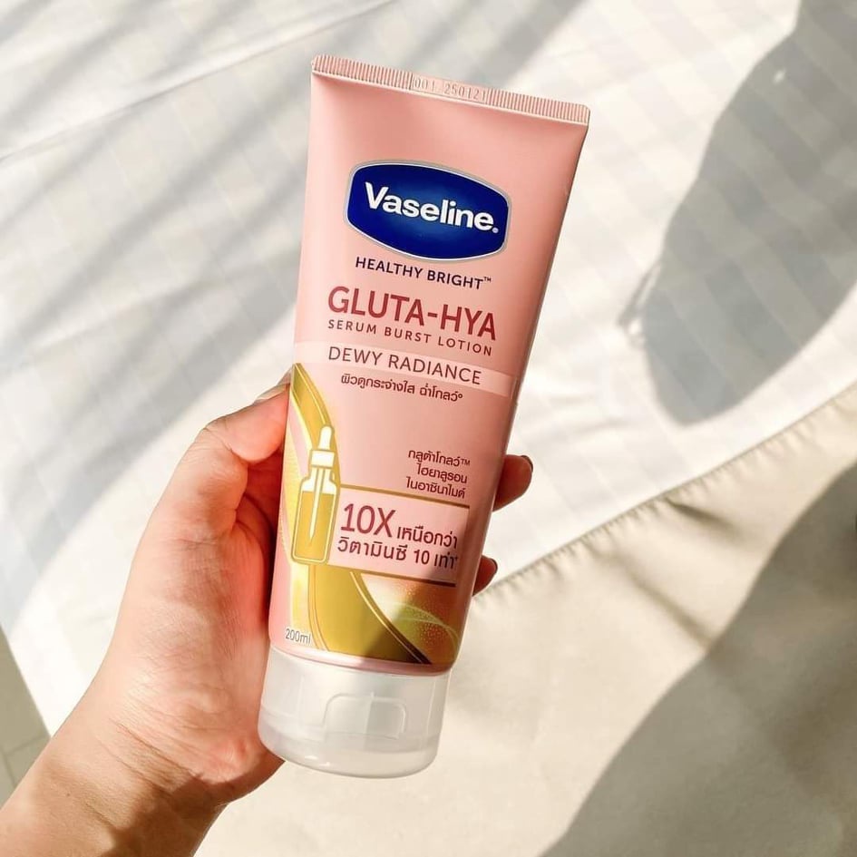 Vaseline Gluta Hya 330ml