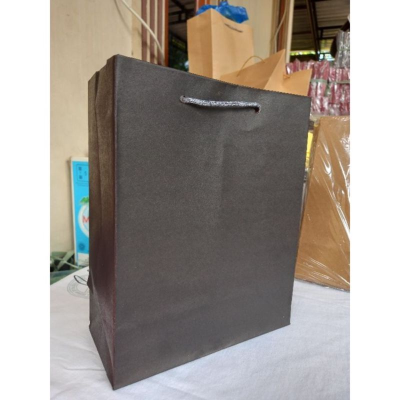 PAPER BAG HITAM POLOS BERBAGAI MACAM UKURAN