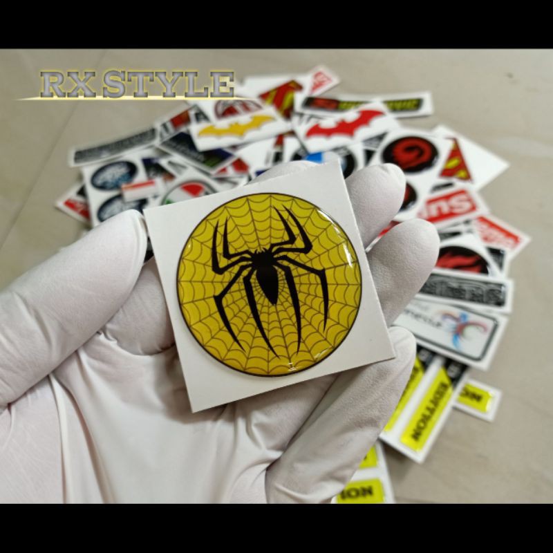 

Stiker Timbul Lentur Laba laba spiderman logo