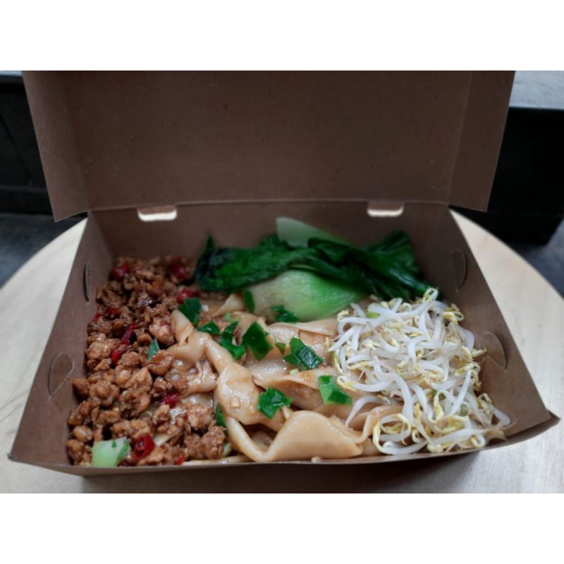 

mie tapoek ayam
