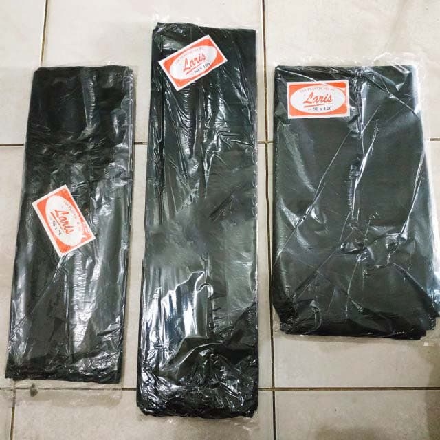 Plastik Sampah Laris Uk. 50- 90 / Kantong sampah - HITAM