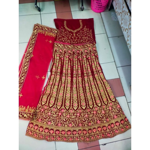 Baju pengantin India Lehenga Lengha Bludru Masih Bahan