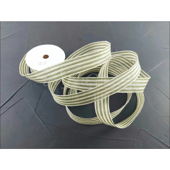 

Pita Goni Warna Hijau - Putih ; Lebar 3.8 cm ; Panjang 20 Yard