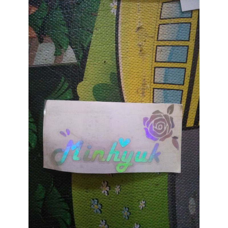 

Stiker Hologram Minhyuk