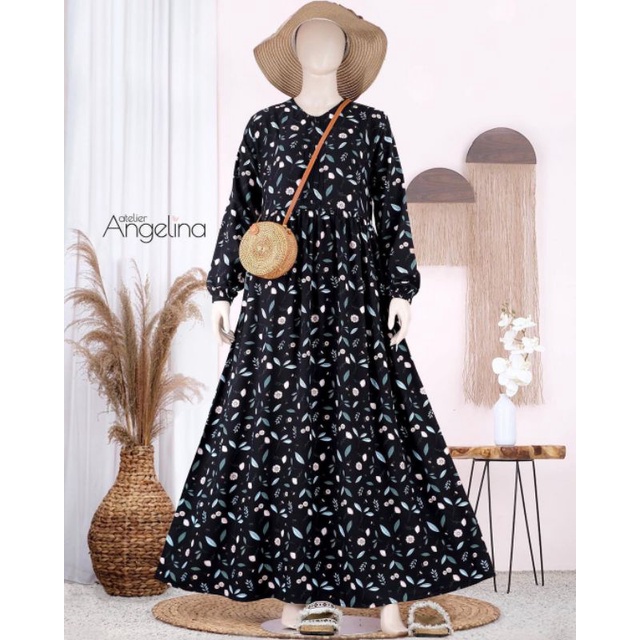 Iberis Black Size S dan L Atelier Angelina Juni 22