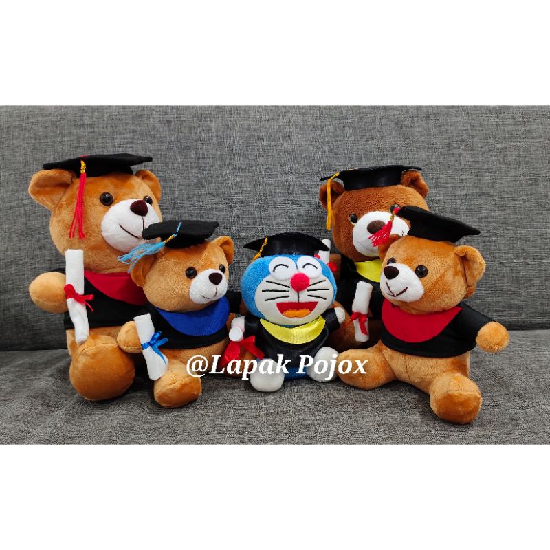 Boneka Wisuda karakter Lucu Yelvo halus