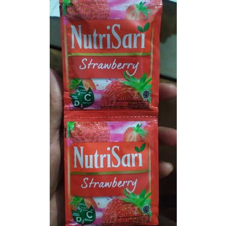 

Nutrisari Strawberry Renteng Isi 10 Sachet