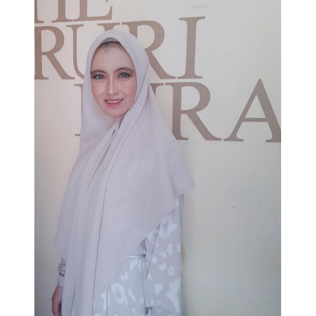 Hijab Voal Premium segi empat JUMBO size 130x130 || Voal Polos Syar'i lassercut