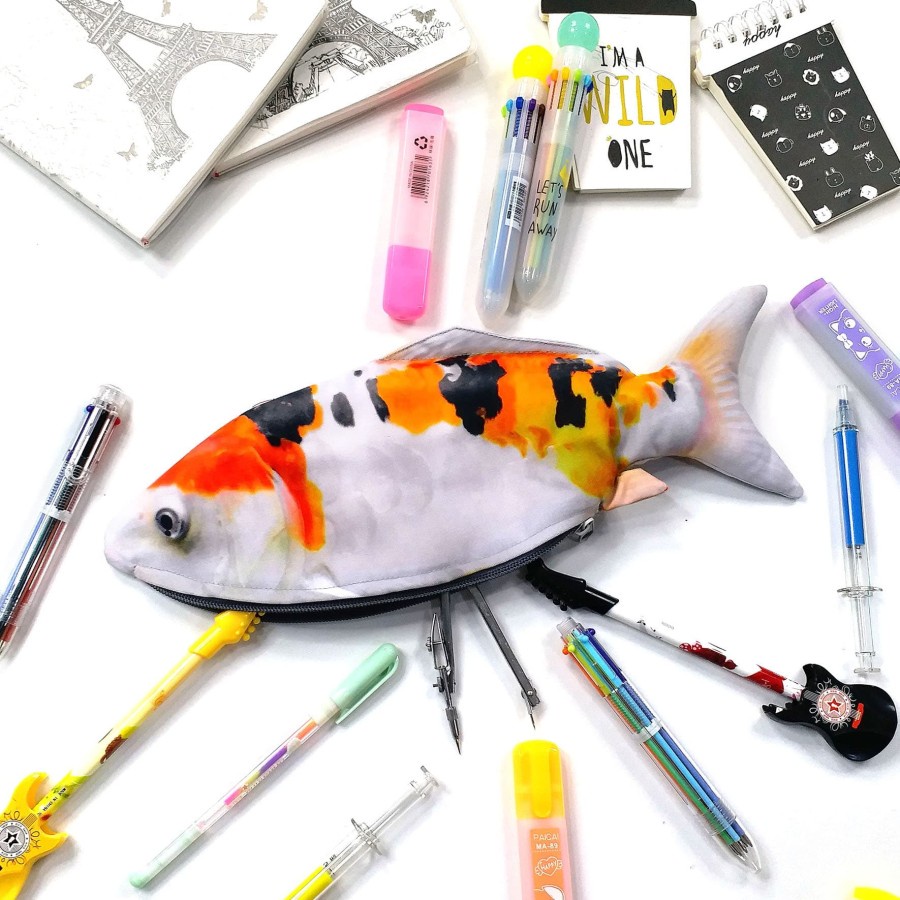 

Tempat Pensil Ikan Koi untuk Penggemar Ikan Aquarium