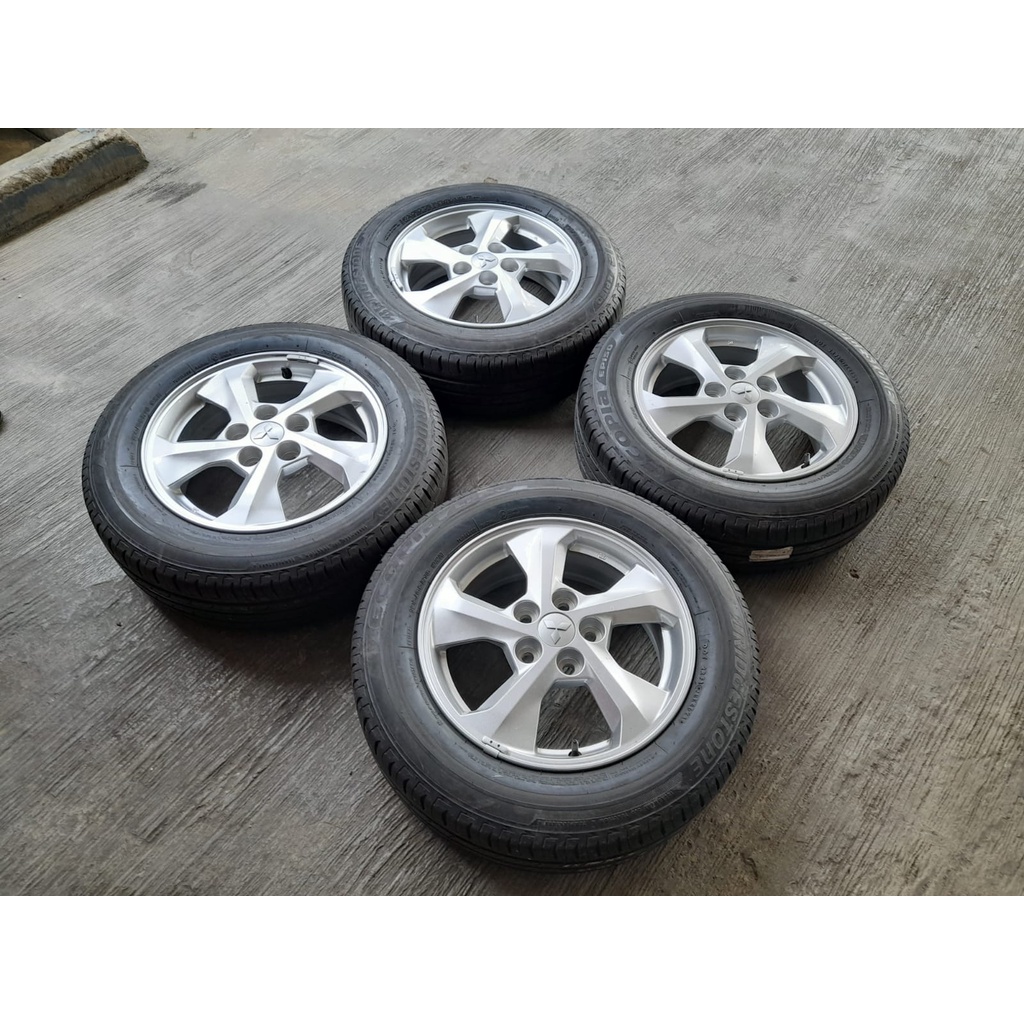 Velg mobil Bekas Ring 16 Ori X-pander Pcd 5x114,3 + Ban 195 65 R16