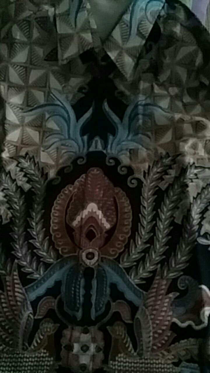 Kemeja Batik Semi Sutra Silky Premium Puring Istimewa